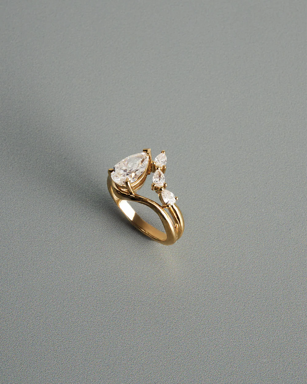 Yasmin 1.53ct Pear Diamond Ring - Image 8